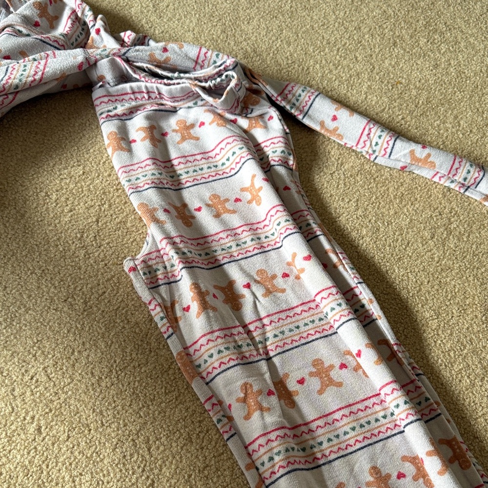 Make + Model Festive Gingerbread Pajama Set - Picture 4 of 5